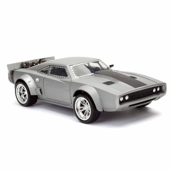 1:24 Fast Furious Dom's FF8 Ice Charger Araba