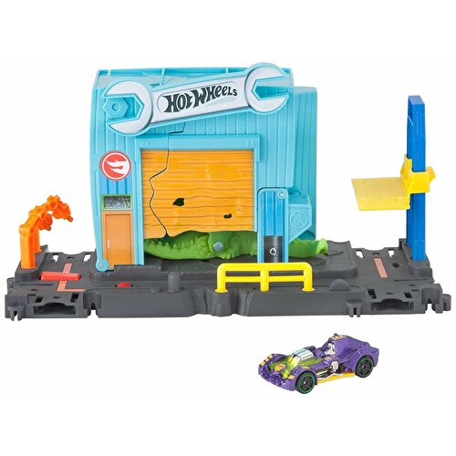 Hot Wheels City Creature Adventure Playset Series Крокодиловый гараж FNB06