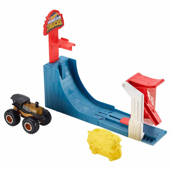 Игровой набор Hot Wheels Monster Truck Escape to the Sky GCG00