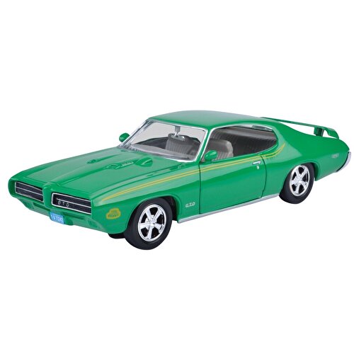 Motormax 1:24 1969 Pontiac GTO Judge Green