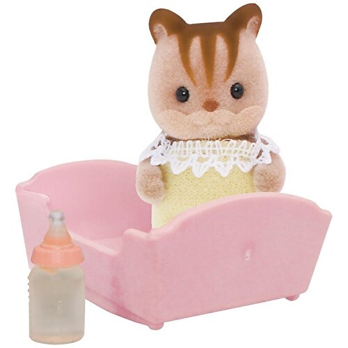 Sylvanian Families Коричневый бельчонок с колыбелью